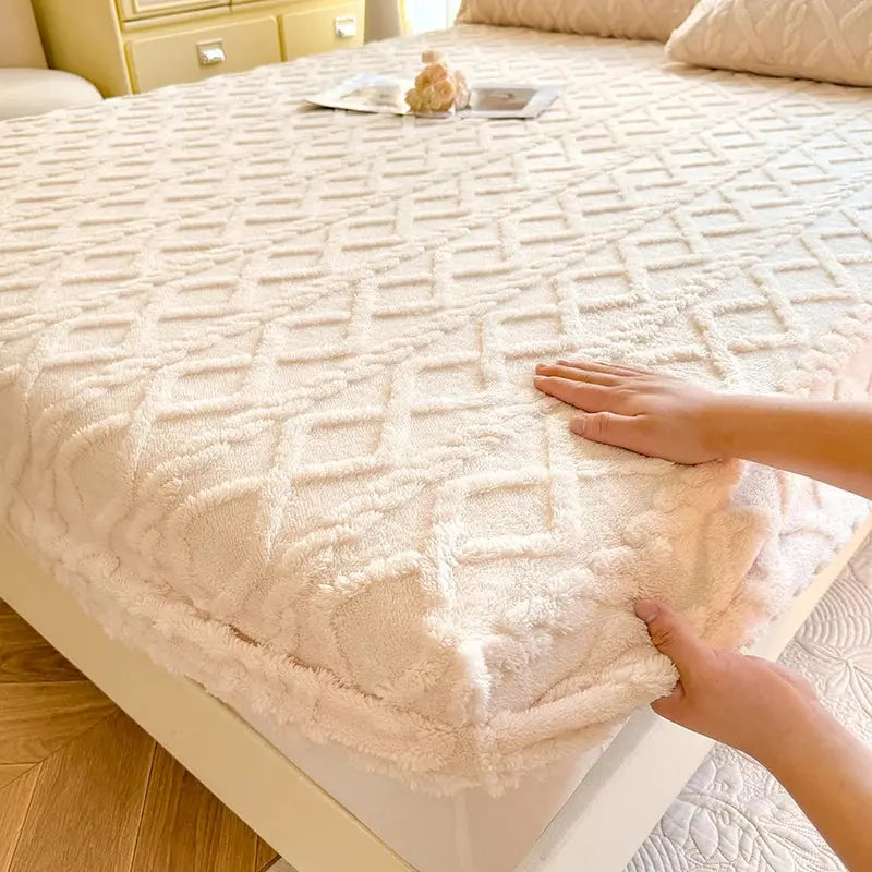 Fitted Bed Sheet Ultra-Soft Coral Fleece Deep Pockets