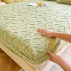 Fitted Bed Sheet Ultra-Soft Coral Fleece Deep Pockets