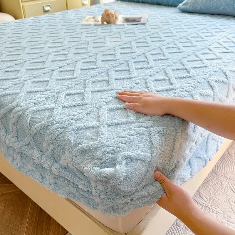 Fitted Bed Sheet Ultra-Soft Coral Fleece Deep Pockets