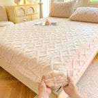 Fitted Bed Sheet Ultra-Soft Coral Fleece Deep Pockets