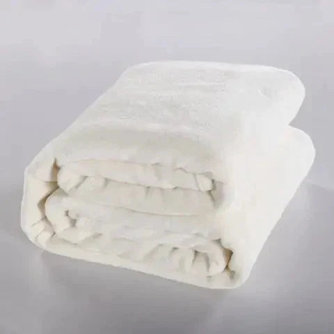 Fleece Throw Blanket Extra-Soft Plush Machine Washable & Lightweight