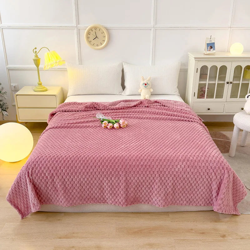 Fleece Throw Blanket Ultra-Soft Microfiber Lightweight & Warm