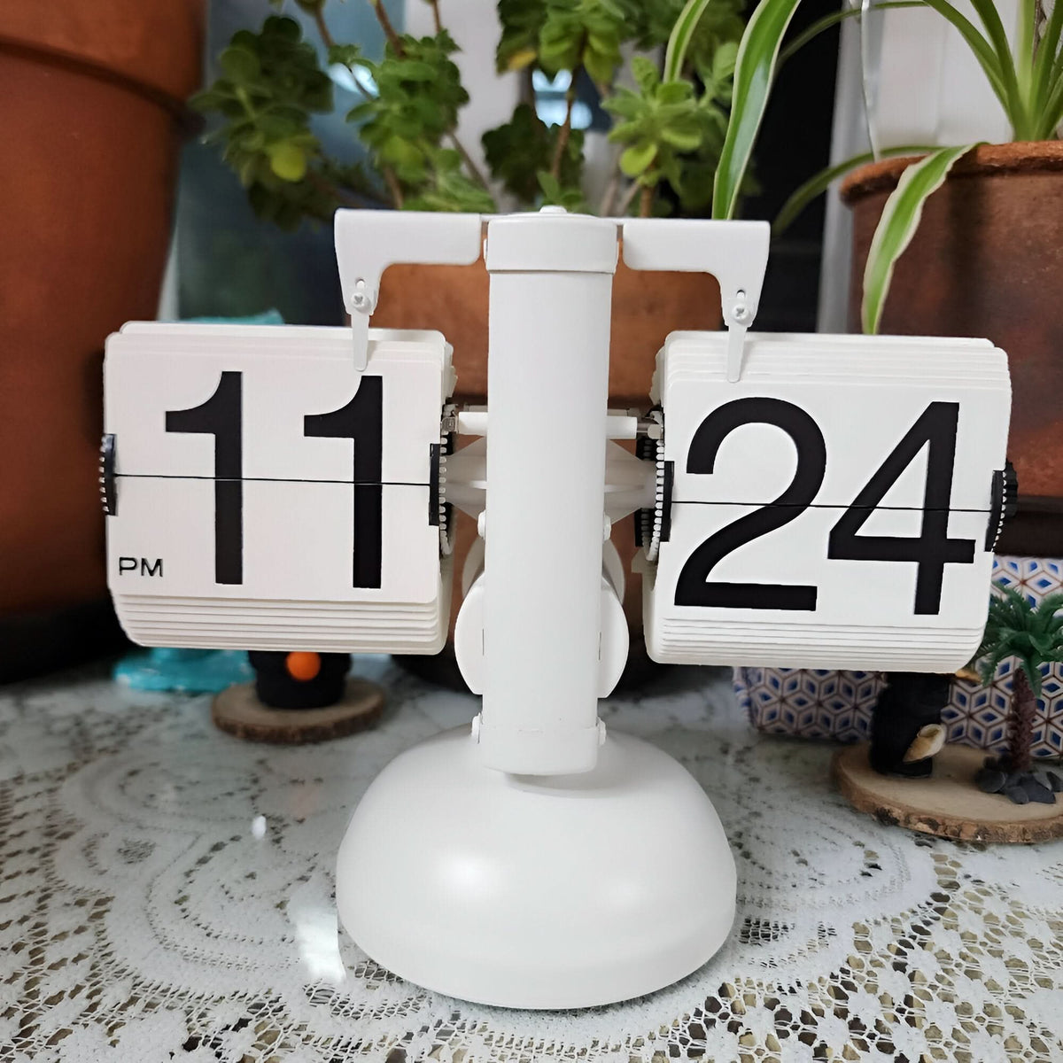 Flip Clock Retro Automatic & Silent Large Readable Digits