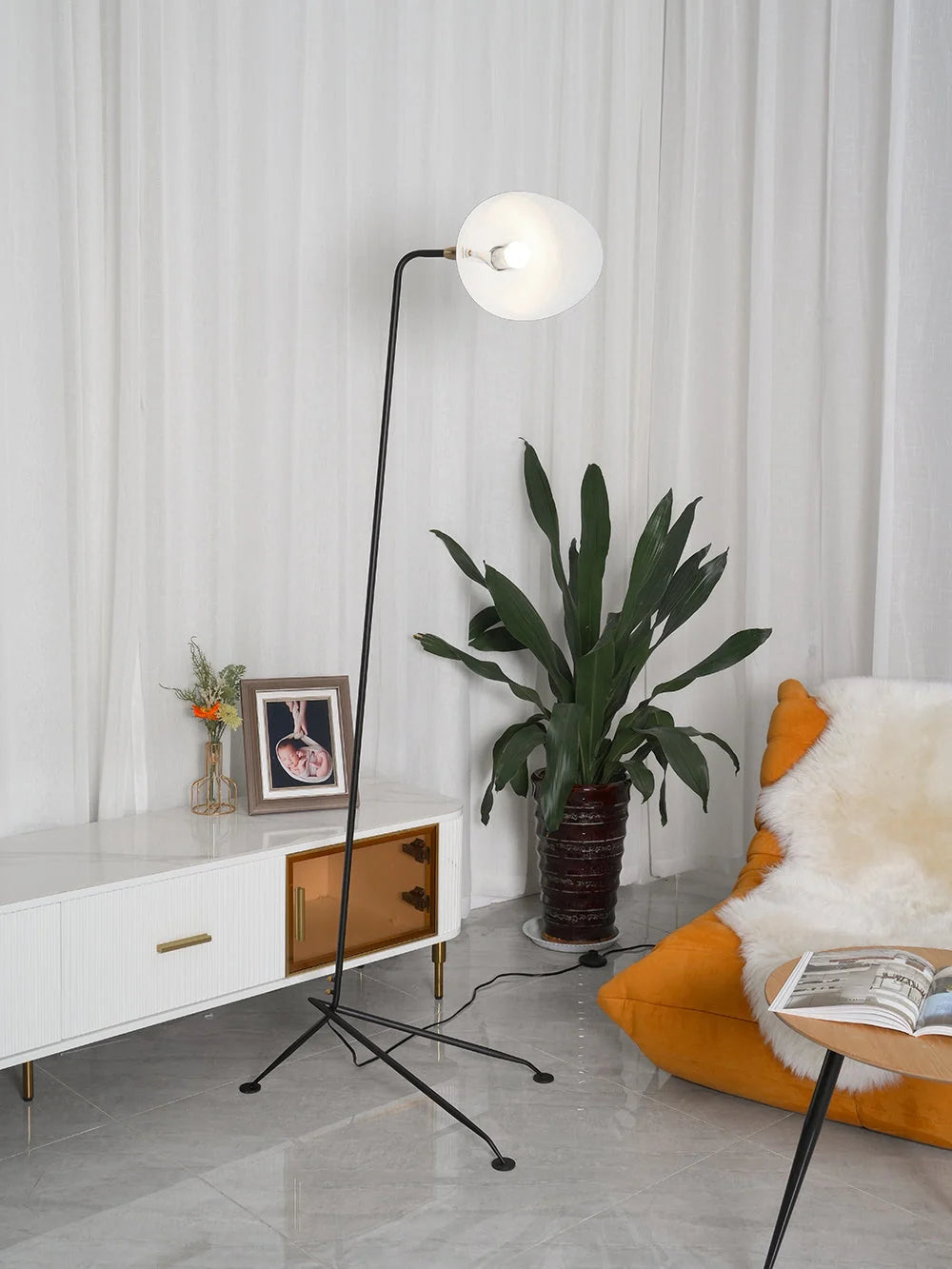 Floor Lamp Adjustable Spotlight Tripod Base