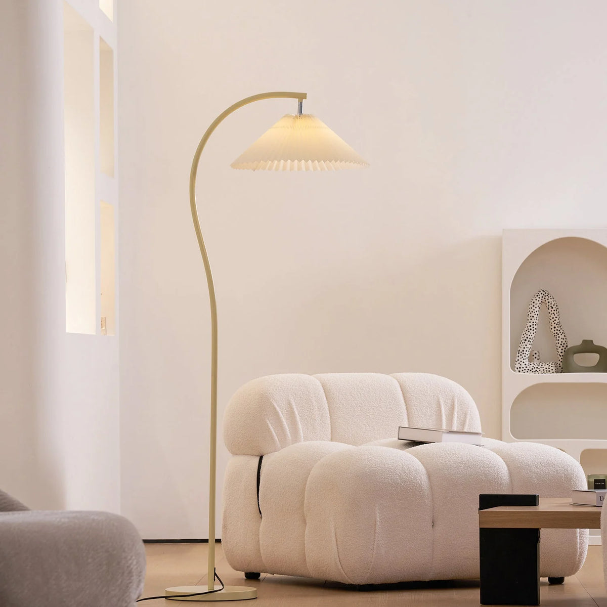 Floor Lamp Hand-Pleated Shade Dimmable Iron Base