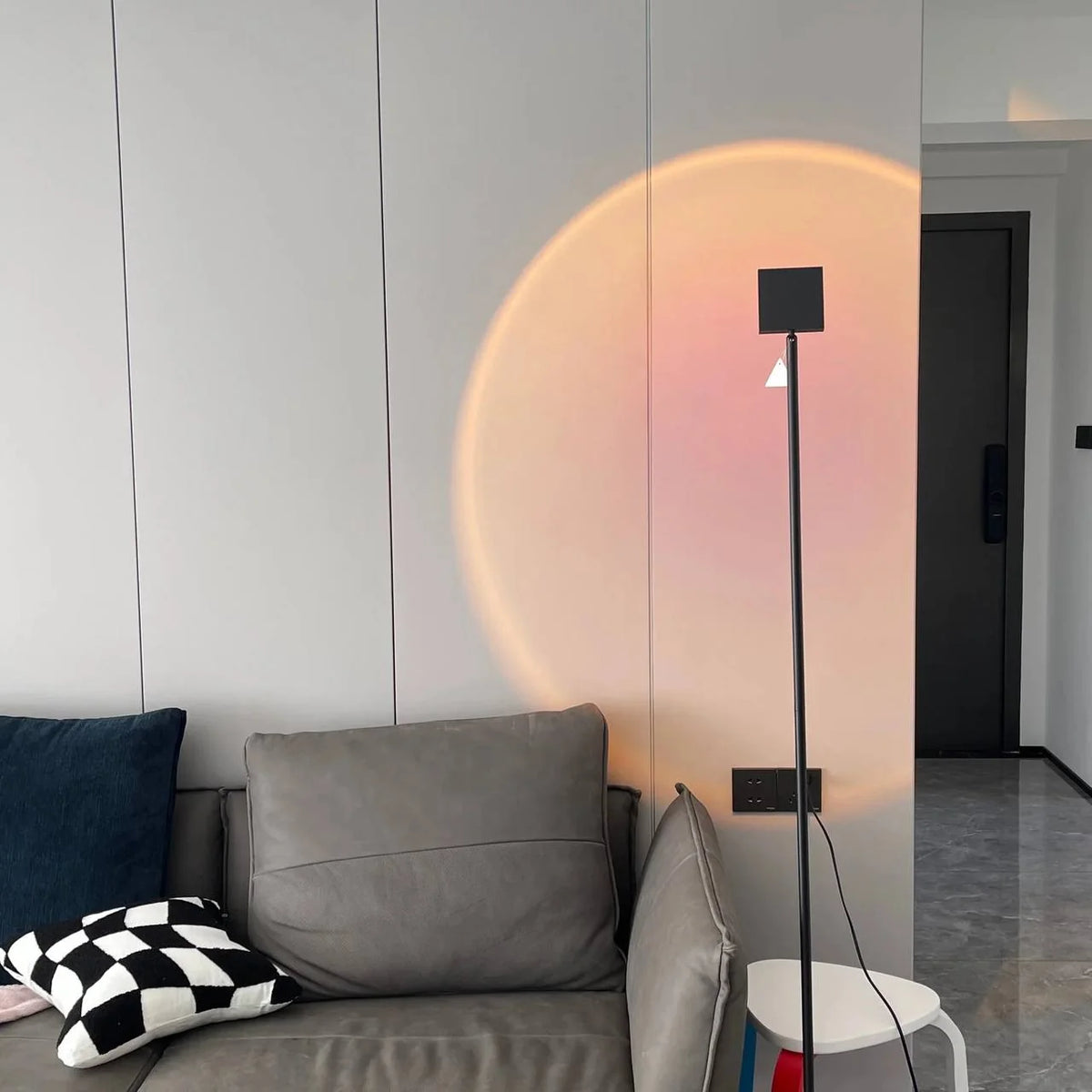 Floor Lamp Soft Halo Projection 3 Color Temperatures Anodized Aluminum