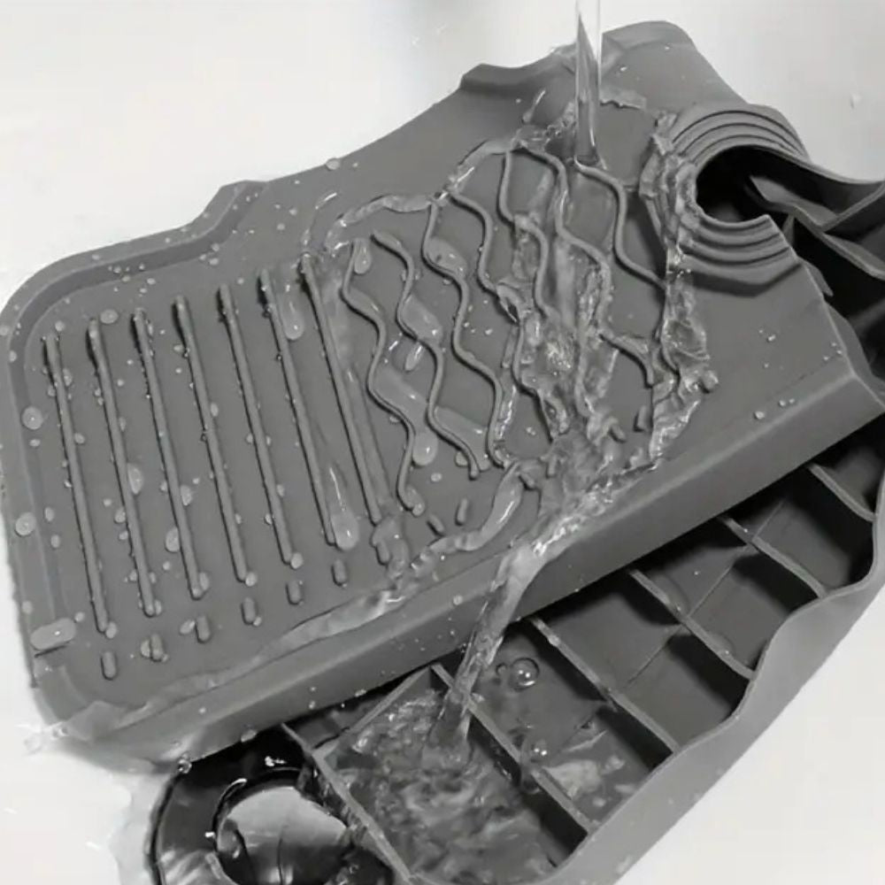 Foldable Sloped Rubber Sink Mat (Fits Most Taps)