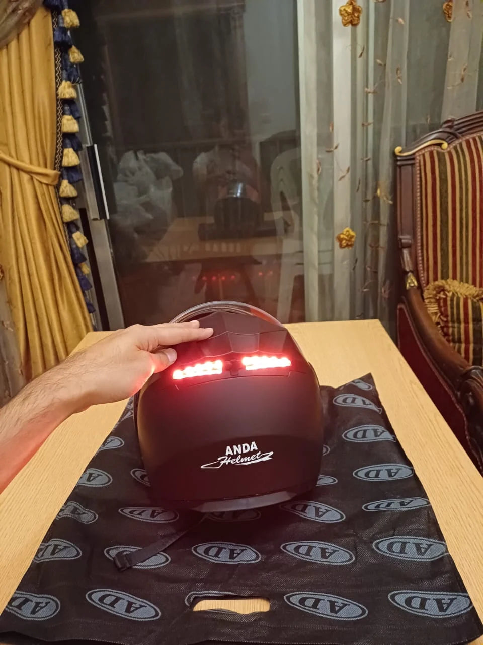 Full-Face Motorcycle Helmet Impact-Resistant ABS Shell & Anti-Scratch Visor