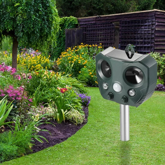 Garden Animal Repeller Solar-Powered Ultrasonic 26 Ft Range