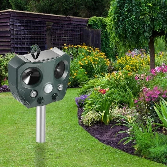 Garden Animal Repeller Solar-Powered Ultrasonic Motion-Activated