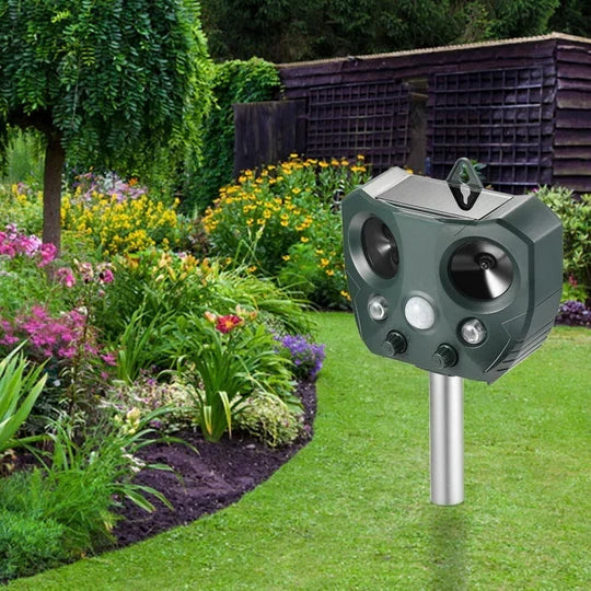 Garden Animal Repeller Solar-Powered Ultrasonic Motion-Activated
