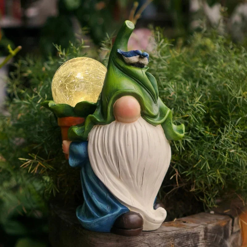 Garden Gnome Solar-Powered Automatic Dusk Sensor Resin