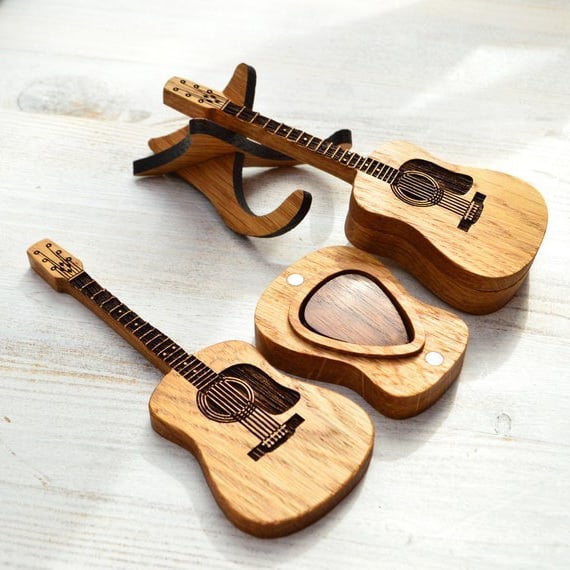 Guitar Pick Box Engraved Oak Holds 3 Picks