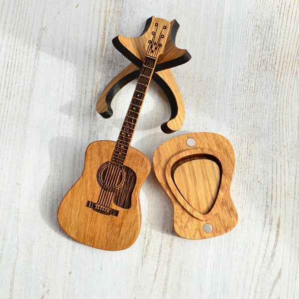 Guitar Pick Box Engraved Oak Holds 3 Picks