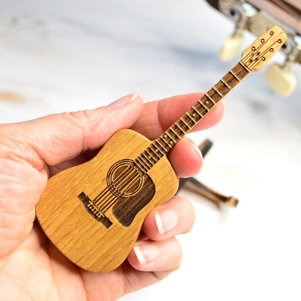 Guitar Pick Box Engraved Oak Holds 3 Picks
