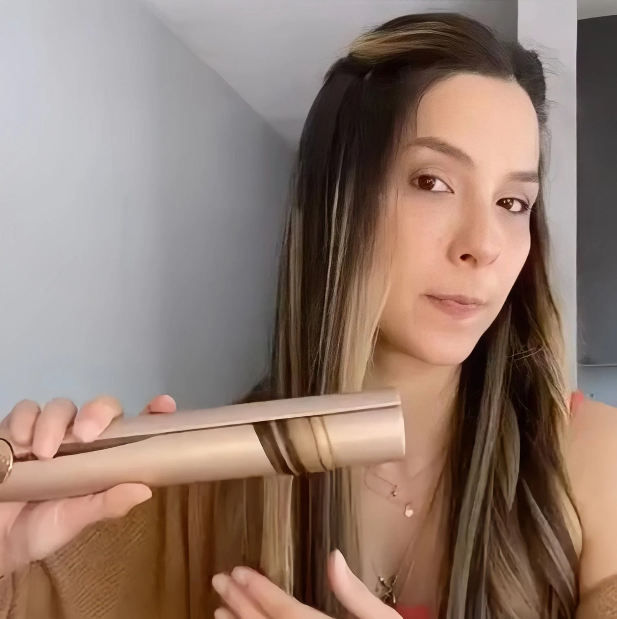 Hair Straightener & Curler Titanium Plates Five Heat Settings