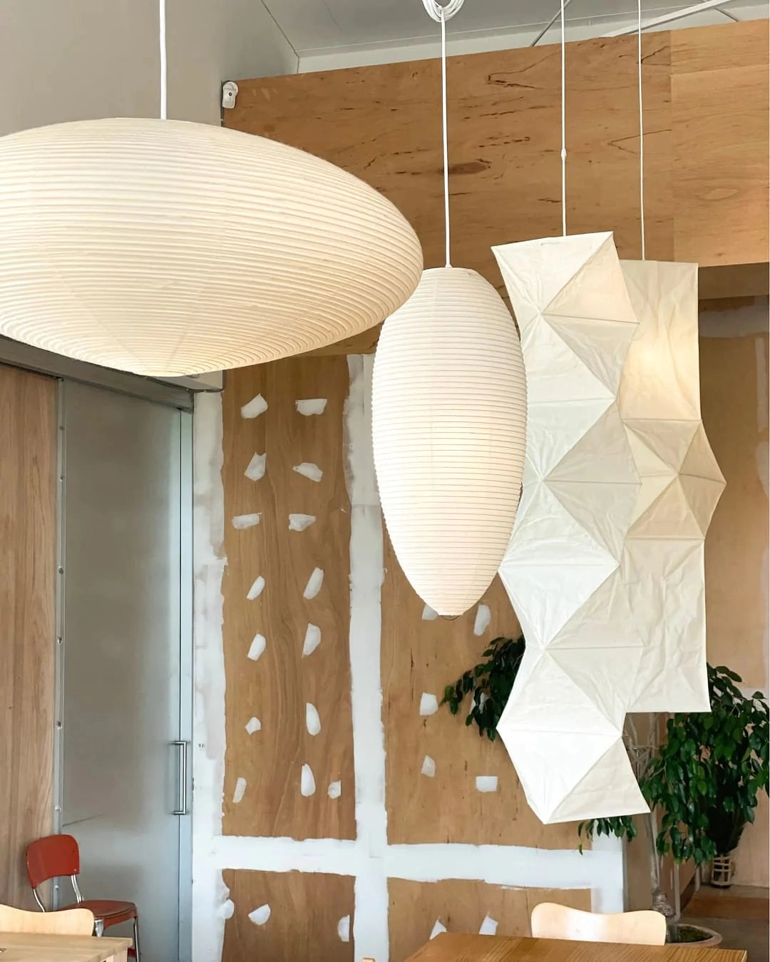 Hand-Bonded Glare-Free Mulberry Paper Pendant Light (Adjustable Height)