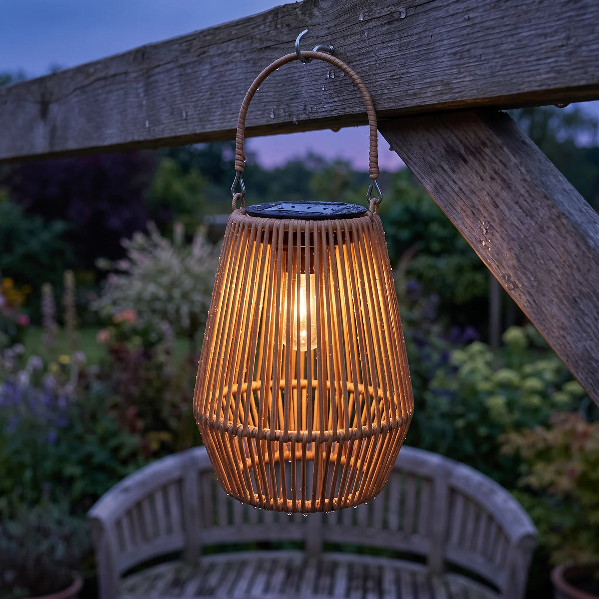 Hanging Solar Lantern Auto Dusk-To-Dawn IP65