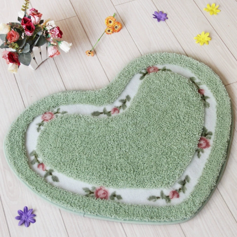Heart-Shaped Tufted Floral Microfiber Bath Mat (Non-Slip Base)