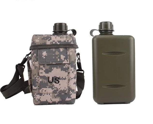 Hiking Canteen 2L Durable Plastic Screw-Top Cap