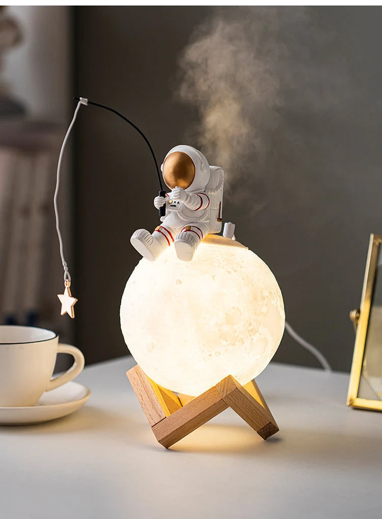 Humidifier & Night Light Astronaut Resin Wood USB