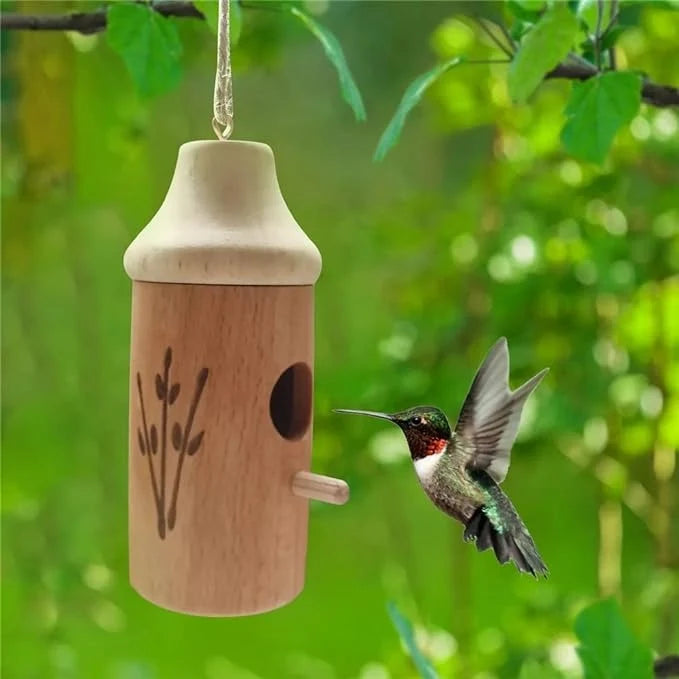Hummingbird House Solid Wood & Weather-Resistant Small Entrance