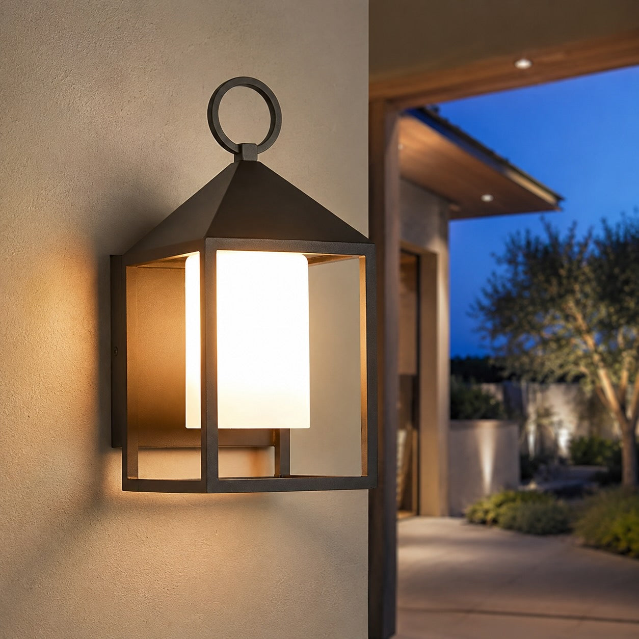 IP65 Weatherproof Die-Cast Aluminum & Glass Outdoor Wall Light