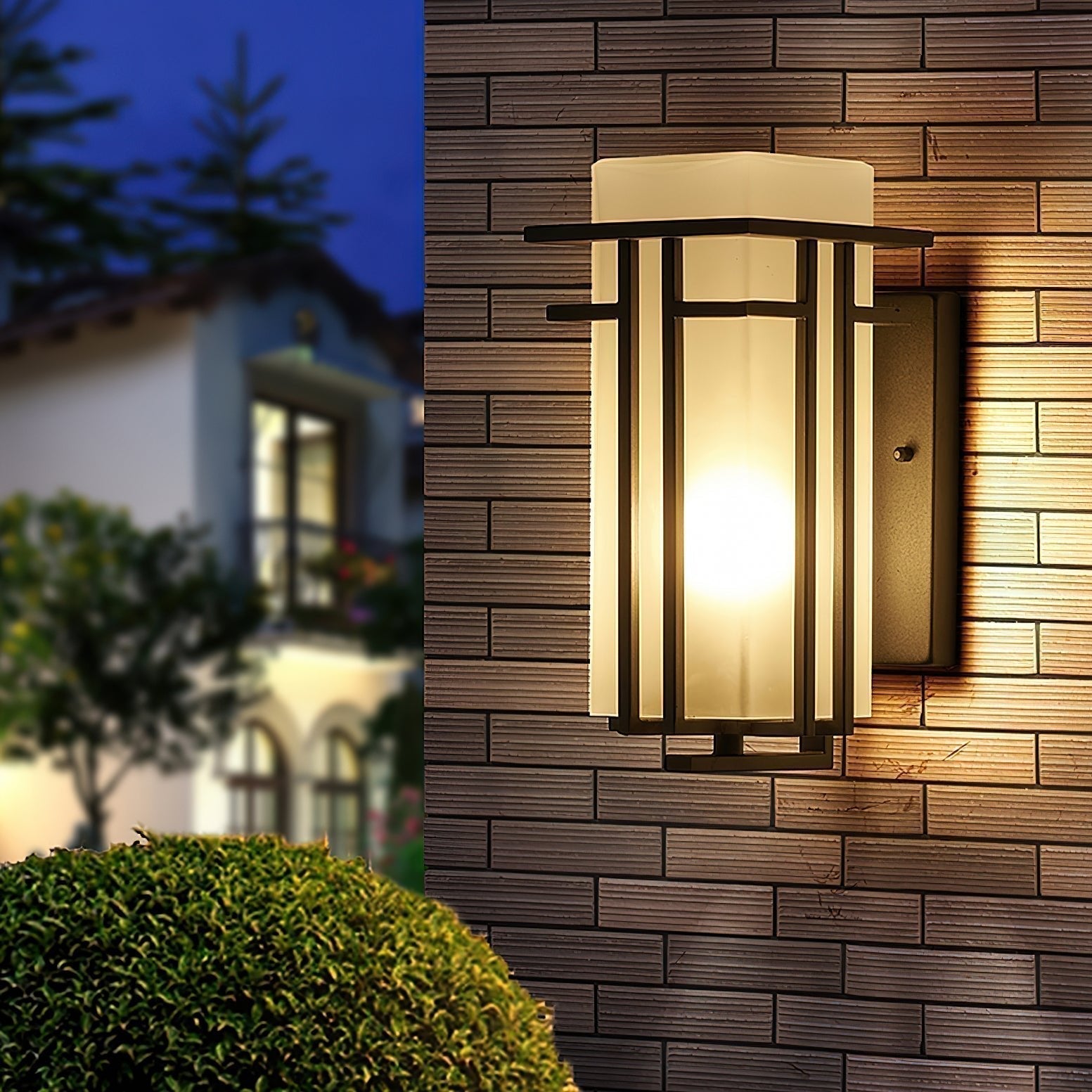 IP65 Weatherproof Premium Iron Outdoor Wall Light
