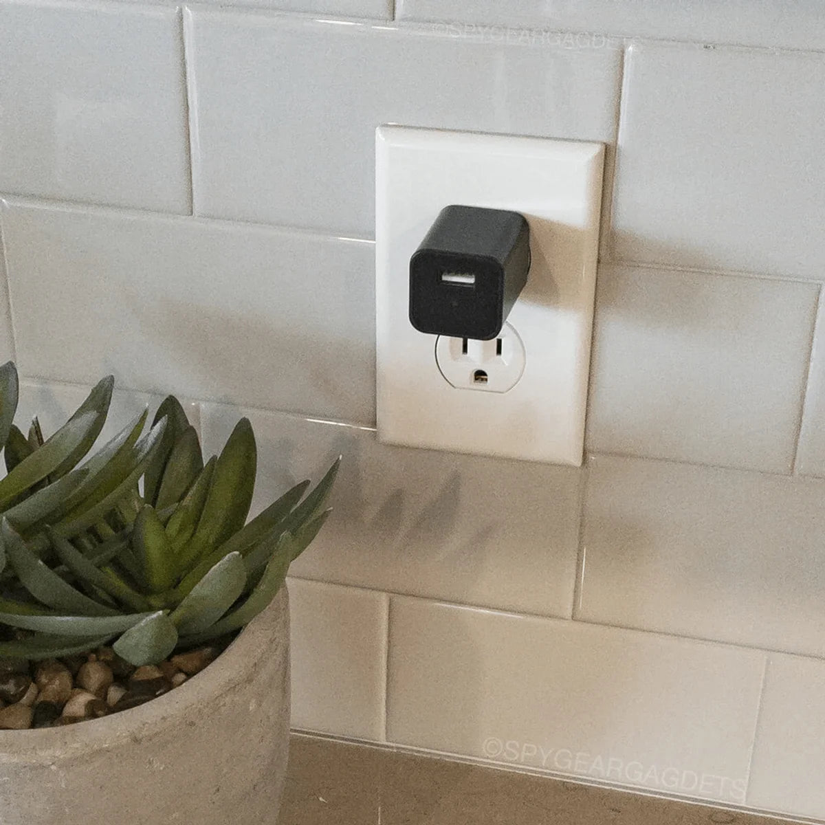 Indoor Security Camera Hidden USB Charger 1080P Motion Alerts