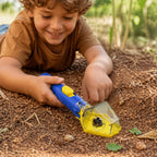 Insect Catcher 6x Magnification Clear Container & Child-Sized Handle