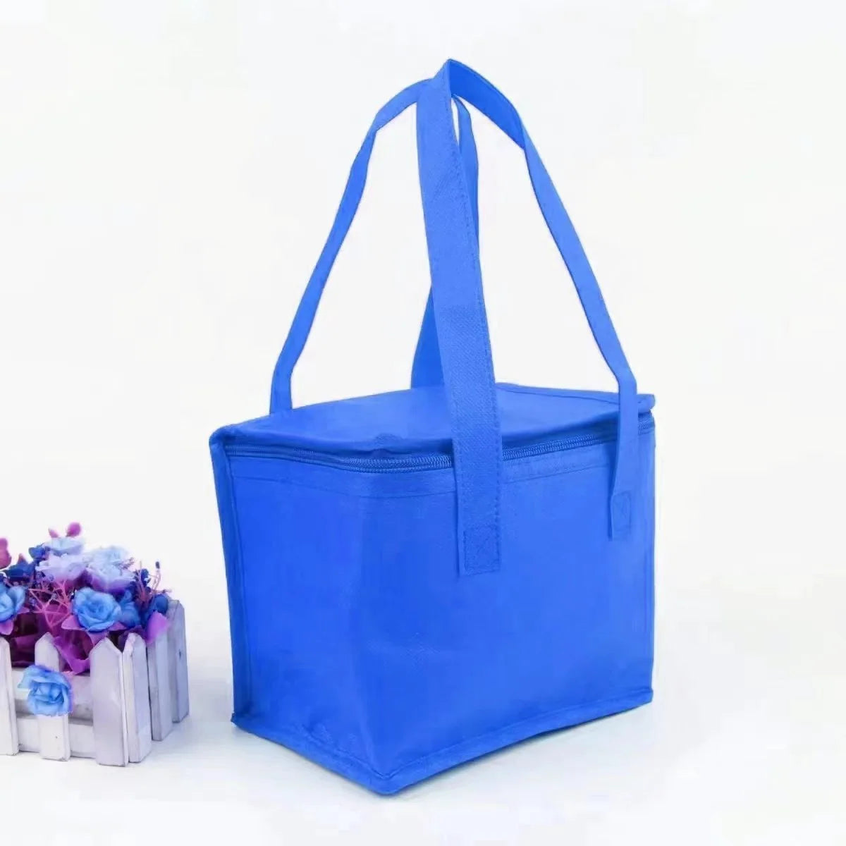 Insulated Lunch Bag Non-Woven With Zipper & Handles