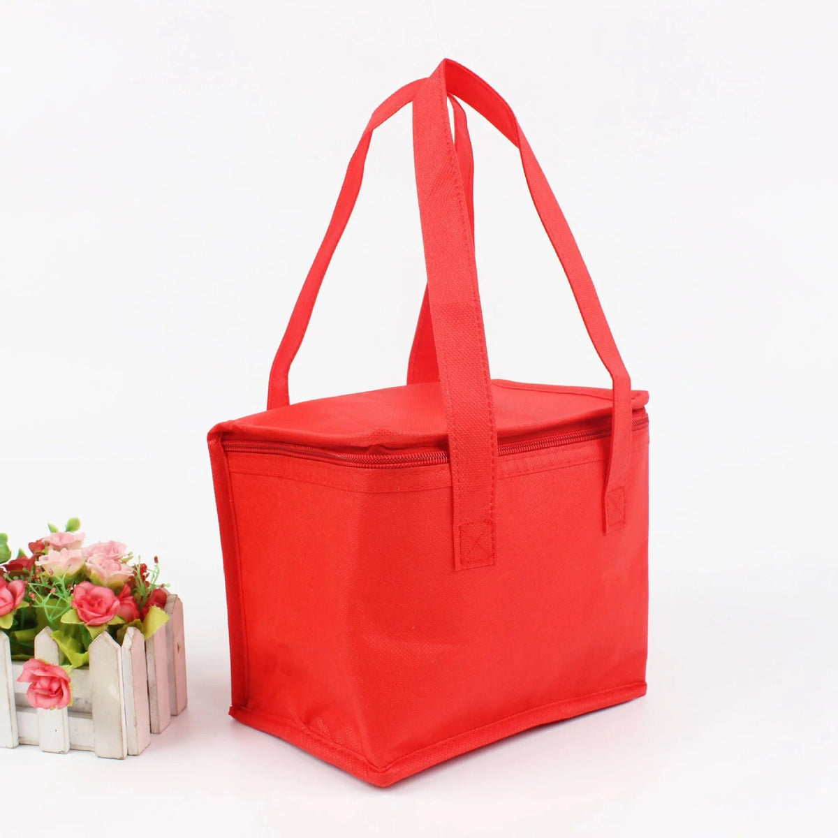 Insulated Lunch Bag Non-Woven With Zipper & Handles