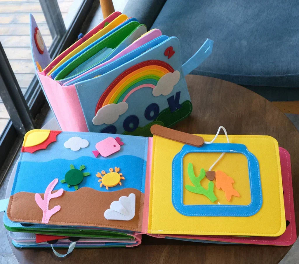 Interactive Felt Book Montessori-Inspired 16 Pages Removable Pieces