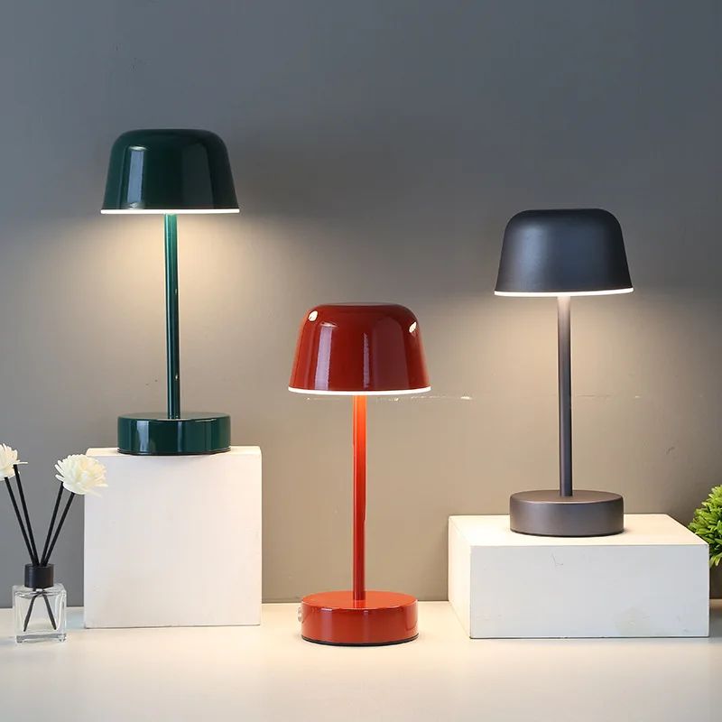 Iron Dome Rechargeable Multi-Hue Table Lamp
