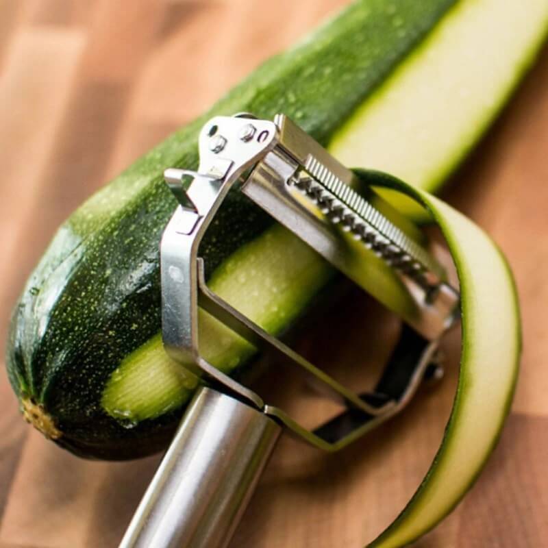 Julienne Peeler Ultra-Sharp Stainless Steel Non-Slip Handle Protective Cap