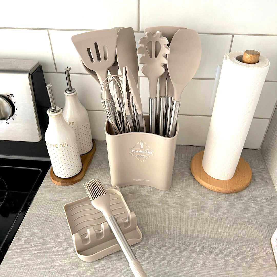 Kitchen Utensil Set Heat-Resistant Silicone 12-Piece With Bucket