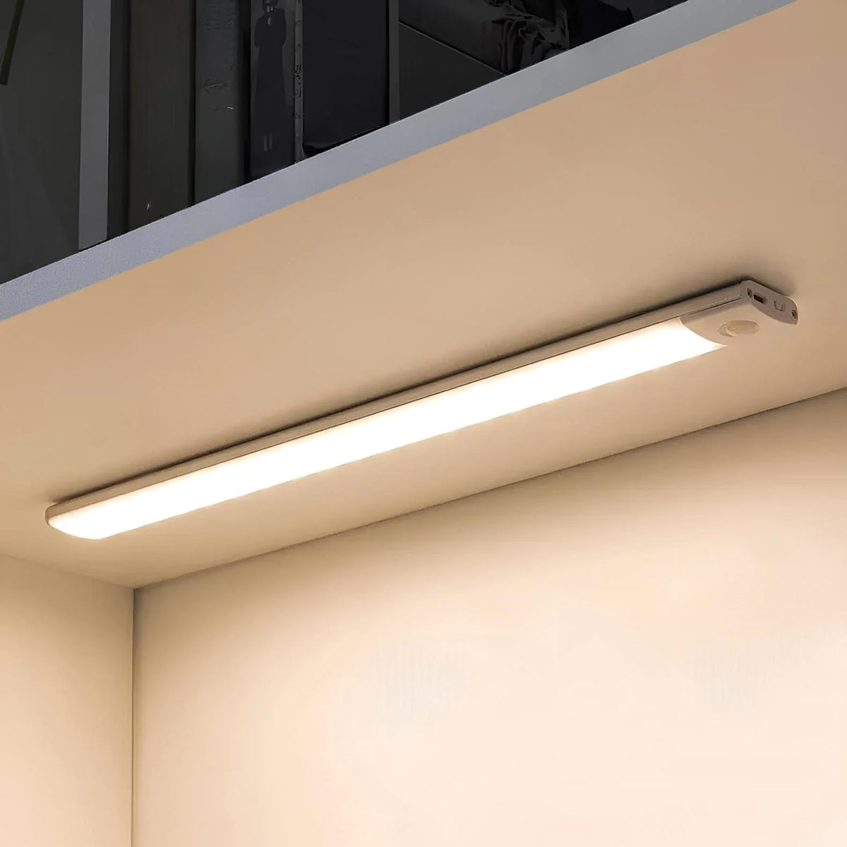 LED Light Motion-Activated USB Rechargeable Magnetic Mount
