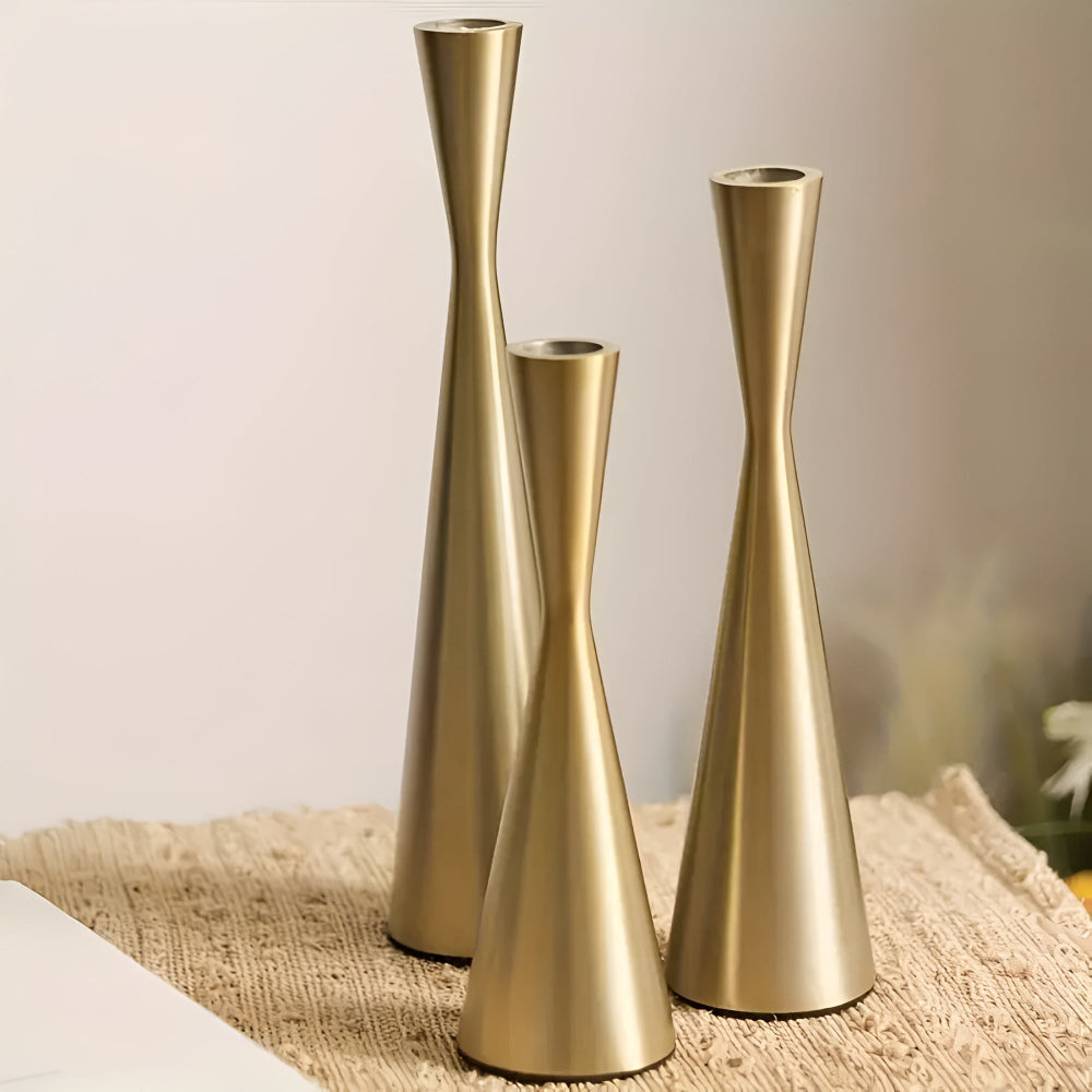 Lacquer-Finished Iron Tiered Candlestick Set (Set of 3)