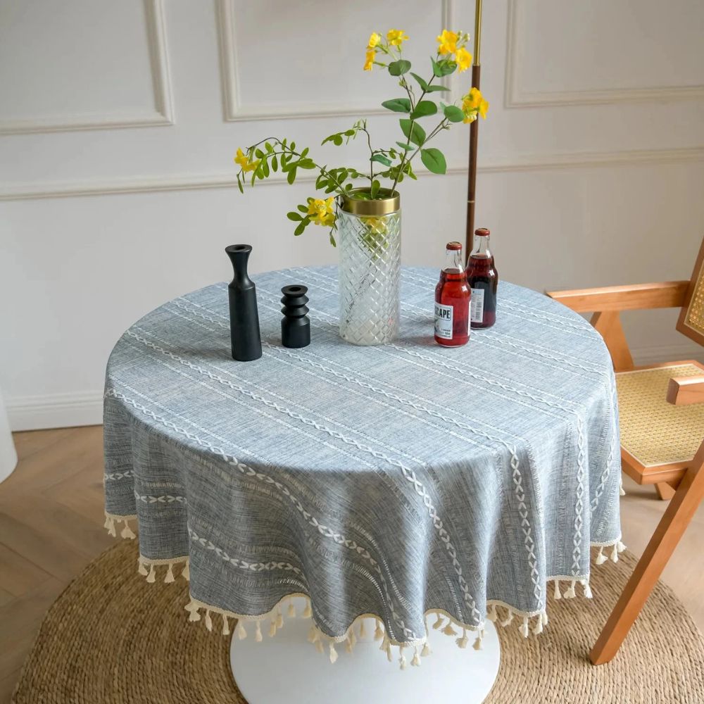 Leaf-Embroidered Microfiber Round Tablecloth (55 in)