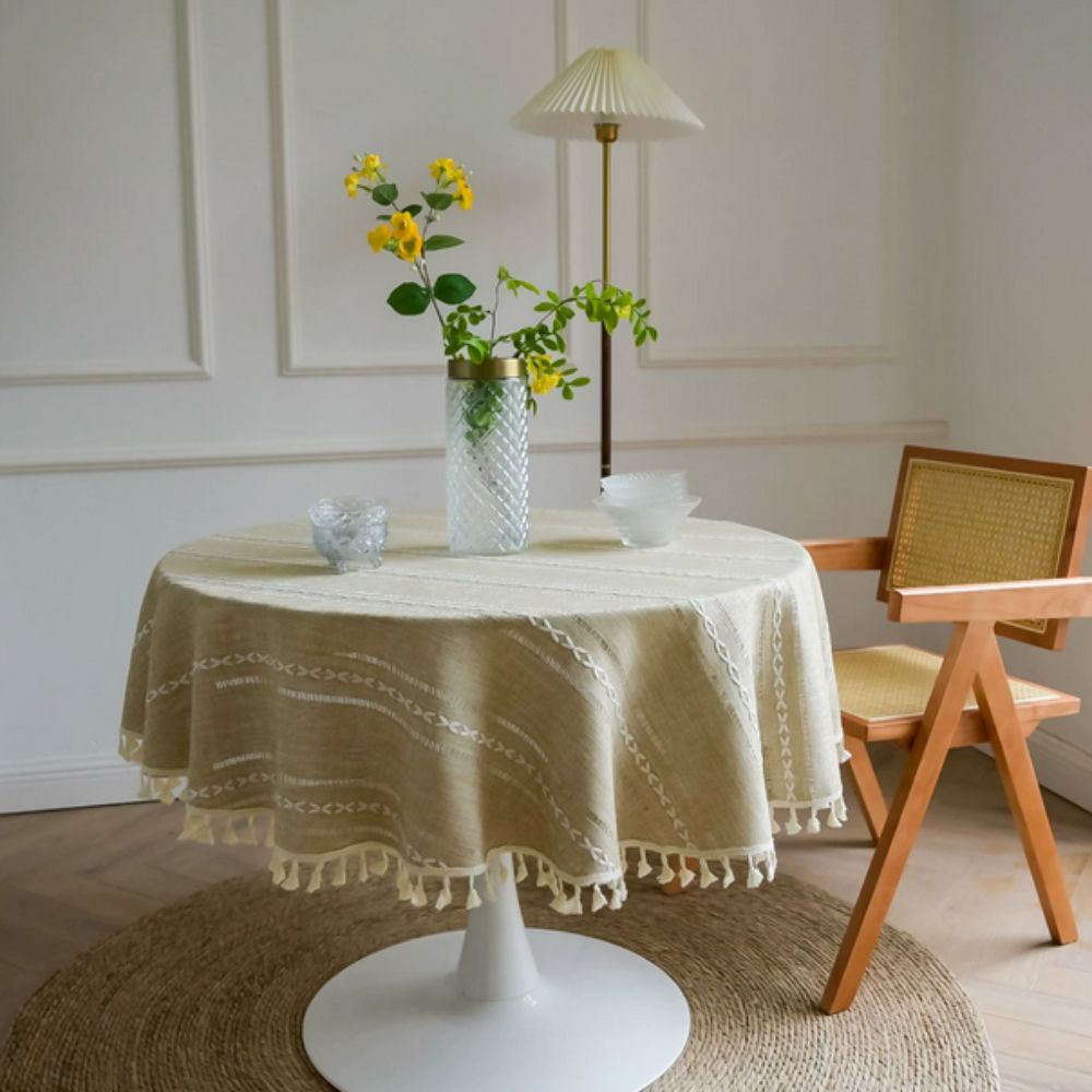 Leaf-Embroidered Microfiber Round Tablecloth (55 in)