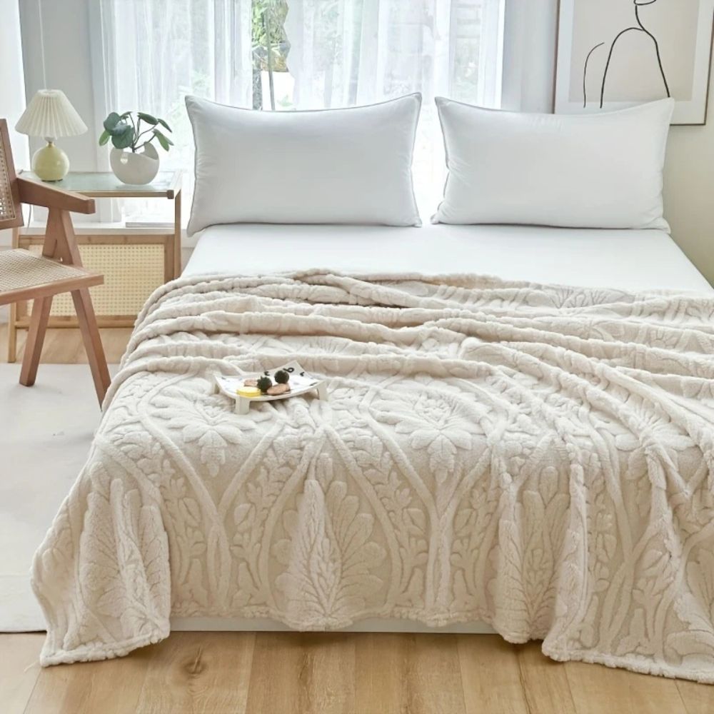 Lightweight Microfiber Jacquard Fleece Blanket (Machine Washable)