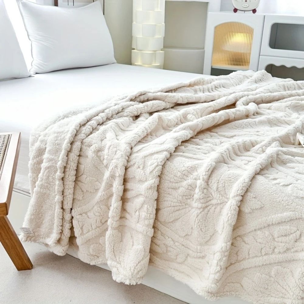 Lightweight Microfiber Jacquard Fleece Blanket (Machine Washable)