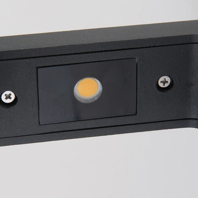 Low-Profile 1000-Lumen LED Pathway Light