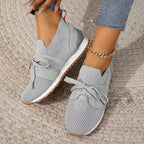 Low-Top Training Sneakers Cushioned Sole & Adjustable Lace-Up