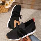 Low-Top Training Sneakers Cushioned Sole & Adjustable Lace-Up