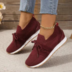 Low-Top Training Sneakers Cushioned Sole & Adjustable Lace-Up