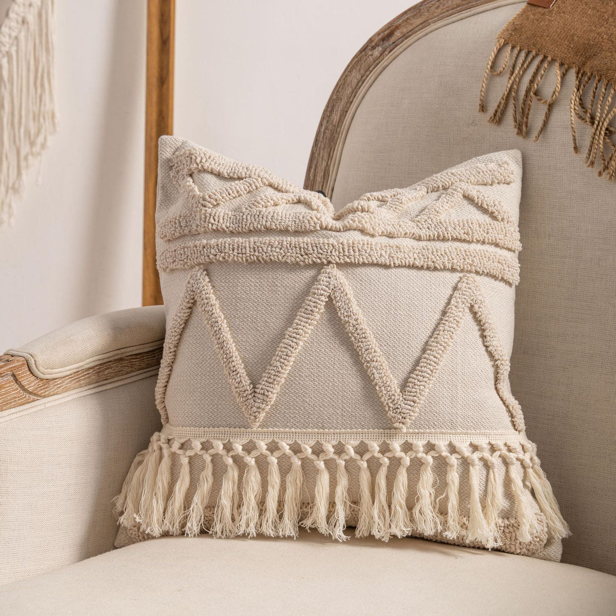 Lumbar Pillow Cover Cotton-Linen Loop-Tufted Applique Machine Washable
