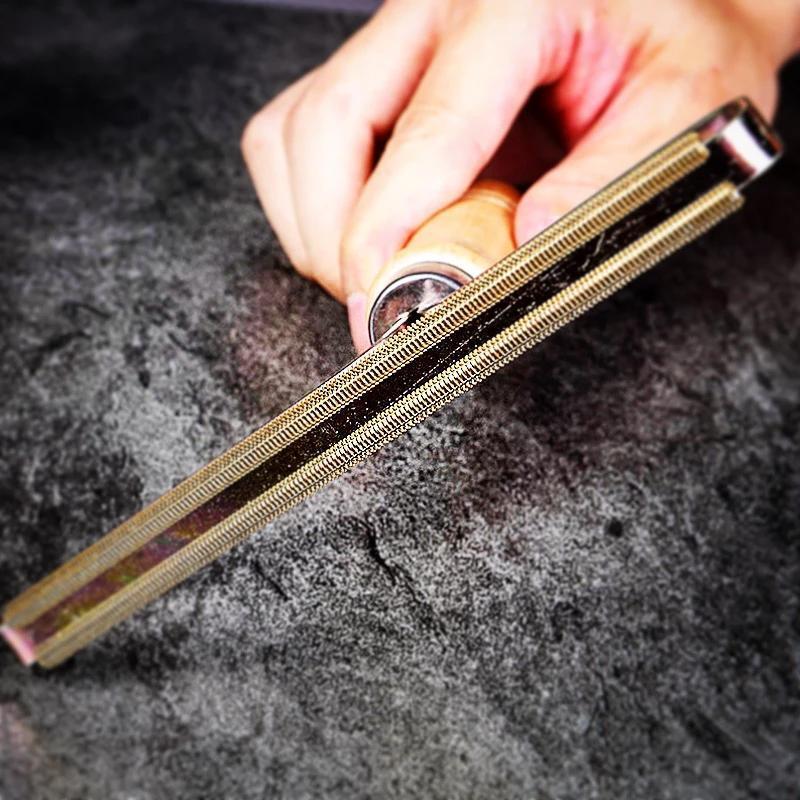 Manual Lint Remover Copper Head & Wooden Handle
