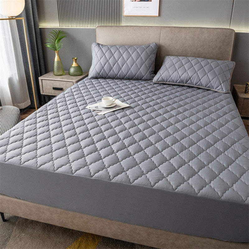 Mattress Protector Waterproof Breathable Cotton Blend Anti-Slip