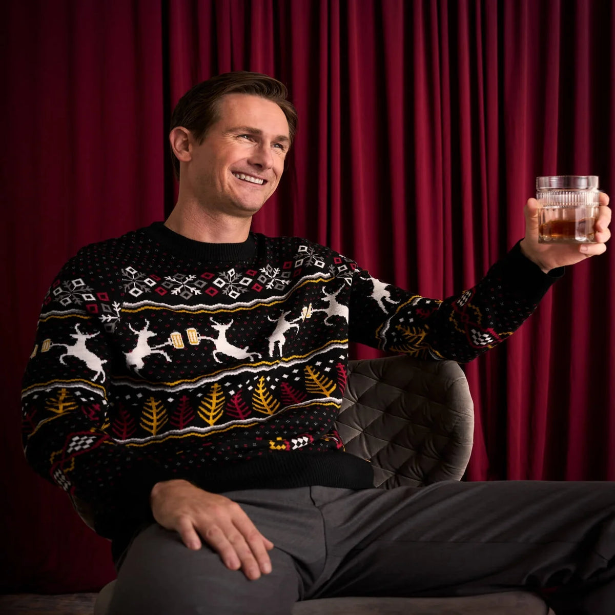 Men's Christmas Sweater Retro Reindeer Fluffy Acrylic Knit